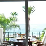 Frontline Apartment *